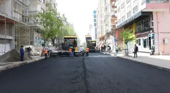 Diyarbakır'da Asfalt Çalışmaları Sürüyor