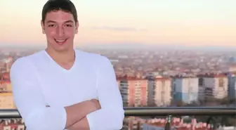 Kız Meselesi, 19 Yaşındaki Genci Hayattan Kopardı! Kalbinden Bıçakladılar