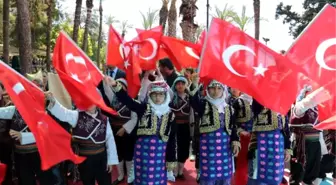 Antalya'da Coşkulu Kutlama