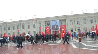 Eskişehir'de Kar Altında 23 Nisan Töreni