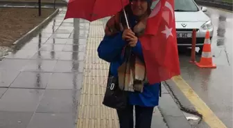 Referandum İtirazı İçin Yürüyen Hekim Hülya Şen, Ankara'ya Ulaştı