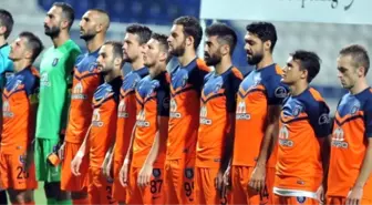 Başakşehir'de Yaşanan Olay Sonrası 2 Futbolcu Kadro Dışı