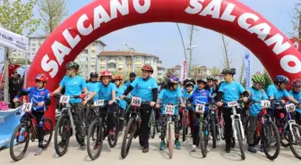 Büyükçekmece'de Pedallar 23 Nisan İçin Döndü