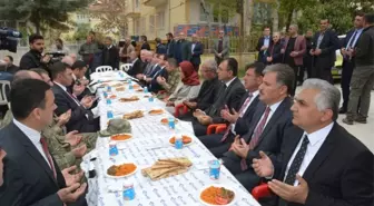 Vali Toprak Şehit Polisler İçin Okutulan Mevlite Katıldı.