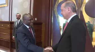 Cumhurbaşkanı Erdoğan, Benin Dışişleri Bakanı Agbenonci'yi Kabul Etti