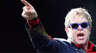 İngiliz Şarkıcı Elton John'a, Ölümcül Etkiye Sahip Bakteri Bulaştı