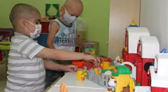 Kanserli Çocuklar İçin 'Umut Kafe'