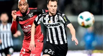 Angers Kupada Finalde