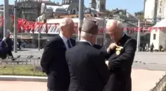 Dünya Pilotlar Günü Taksim'de Kutlandı