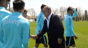 Fatih Terim'ten U17 Milli Takımı Kampına Ziyaret