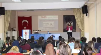 Gediz Myo Öğrencilerine 'Evlilik ve Aile Hayatı' Konulu Seminer