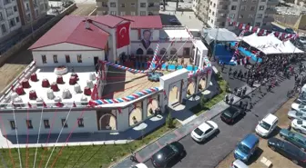 Büyükşehir'in Eğitim Yatırımı Ahmet Hamdi Tanpınar Bilgi Evi Açıldı