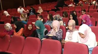 Erü'de 'Yaşama Sevinci' Konulu Konferans Düzenlendi