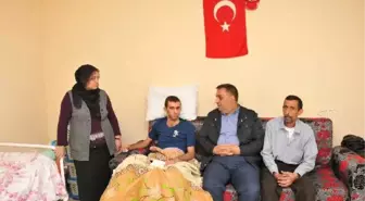 Kayseri'deki Bombalı Saldırıda Yaralanan Er 4 Ay Sonra Evine Döndü (2)