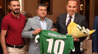 Kürkçülerspor'dan Başkan Sözlü'ye Şampiyonluk Forması