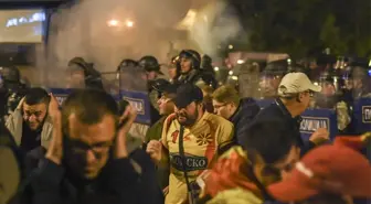 Makedonya'da Polis Meclisi Boşalttı