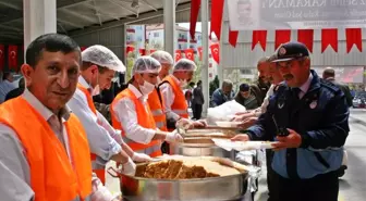 Sungurlu Belediyesi'nden Şehitler İçin Yemek