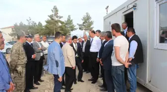 Adıyaman Valisi Abdullah Erin Depremzede Gençlerin Sıkıntılarını Dinledi