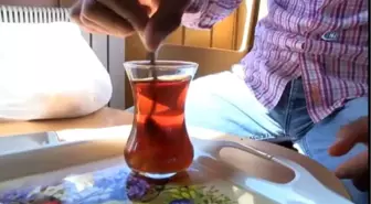 Boğazın Emektarı Trabzon'da Çay Ocağı Oldu