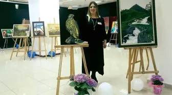 Ressam Arzu Aslan'ın Eserleri Beğenildi