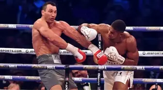 Dünya Ağır Sıklet Boks Maçında Joshua, Klitschko'yu Nakavt Etti