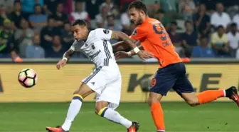 Van Der Wiel Takımda İstenmiyor!