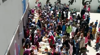 Okul Kermesine Yoğun İlgi