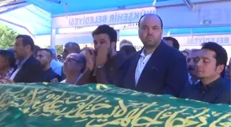 Cinnet Kurbanları Toprağa Veriliyor
