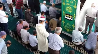 Geleceğin Imamları Minberde