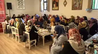 Her Anne Bir Okul' İlk Mezunlarını Verdi
