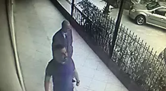 Katiliyle Aynı Karede