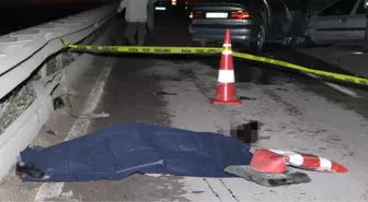 Kazada Yaralanan Sürücü Yardım Beklerken Başka Bir Arabanın Altında Kalarak Öldü