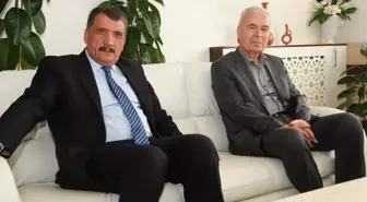 Malatya'nın Eski Valisi Kadıoğlu'ndan Ziyaret