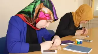 Kadınlar Meslek Kurslarıyla Hayatlarını Şekillendiriyor