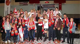 Kastamonu Belediyespor, Hentbolda Şampiyon Oldu