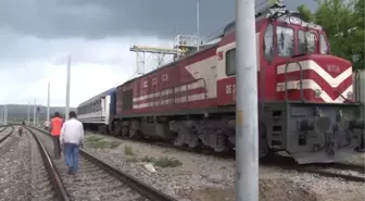 Kırıkkale'de Tren Kazası: 1 Ölü, 3 Yaralı