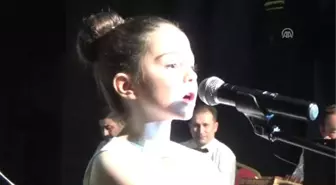 Müzikle Hayalleri Gerçekleşen Minikler Sahne Aldı