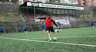 Amatör Futbolcu Attığı Golü Hakeme İptal Ettirdi