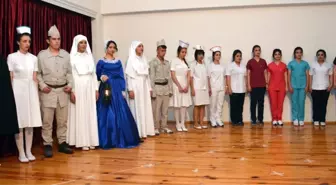 Geleceğin Sağlıkçılarından 'Dünden Bugüne Hemşire Kıyafetleri' Defilesi