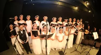 İlkadım'ın Minik Yıldızlarından Coşkulu Konser