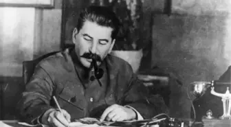 Rusların Yarısı, Stalin'in İzlediği Politikayı Olumlu Karşılıyor