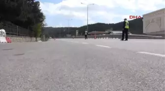 Çorum Polis, Durdurduğu Sürücülere Leblebi Ikram Etti