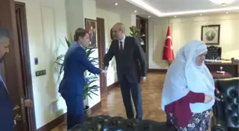 Kurtulmuş, Mihalgazi Belediye Başkanı Akgün'ü Kabul Etti