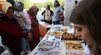 Refakatçi Annelerden Maddi Durumu İyi Olmayan Hastalar İçin Kermes