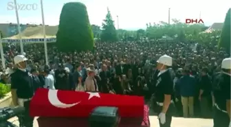 Denizli Başsavcısı Mustafa Alper İçin Adliye Önünde Tören