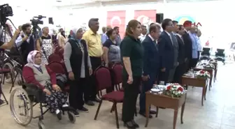 Mersin'de Engellileri Duygulandıran Bağış