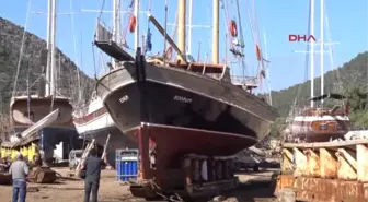 Muğla- Bodrum - Aksona Mancorna, Türk Sanat Müziği Ezgileriyle Denize Indi