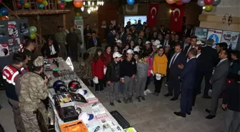 Vali İsmail Ustaoğlu, Karayolu Trafik Haftası Dolayısıyla Taşhan'da Düzenlenen Sergiye Katıldı