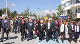 Yüzlerce Kişi Hayırsever İşadamı, İzzet Baysal İçin Yürüdü