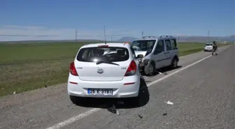 Bulanık'ta Trafik Kazası: 5 Yaralı